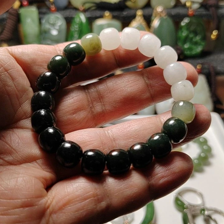 和田玉手串未镶嵌