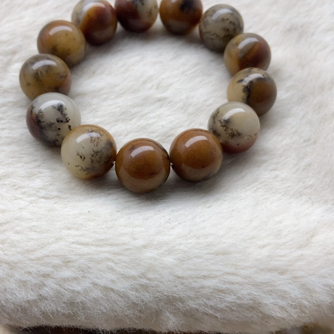 未镶嵌手镯石英质玉（非洲翠）卡16圆380米