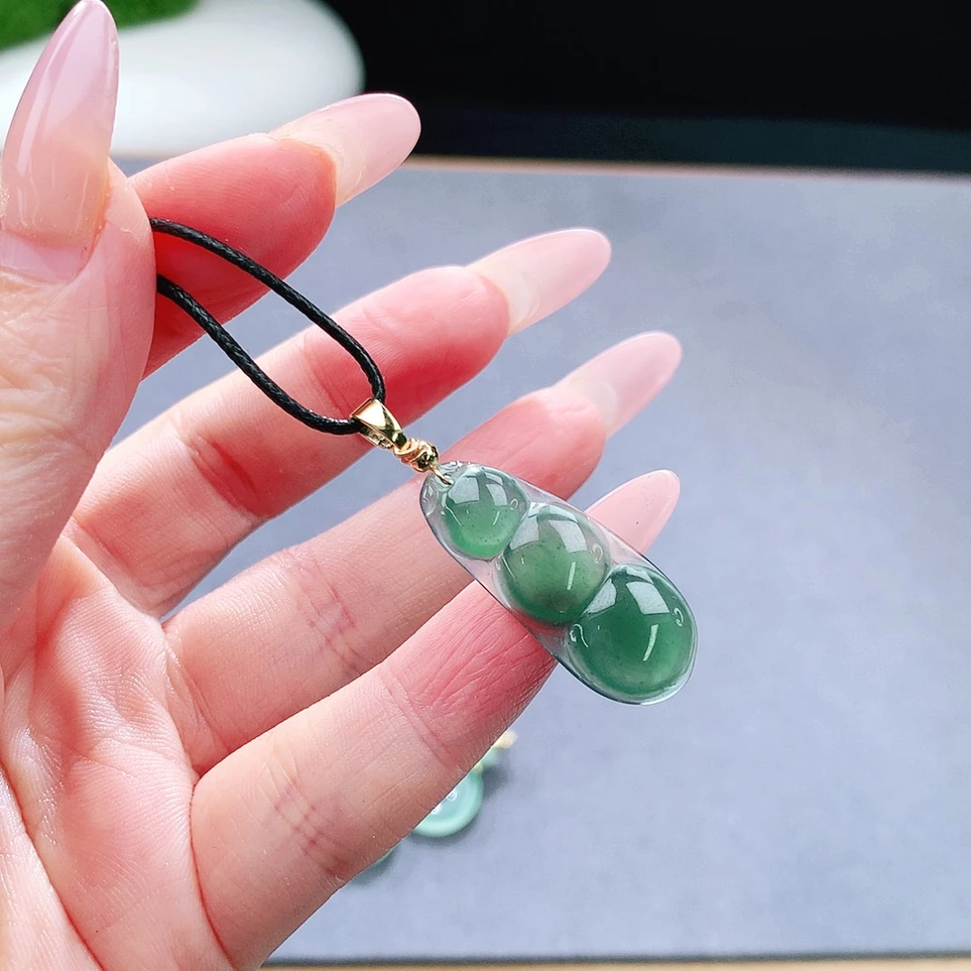 未镶嵌手镯（圆镯）翡翠