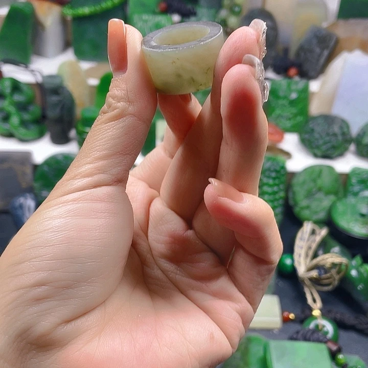 未镶嵌和田玉珠宝半成品