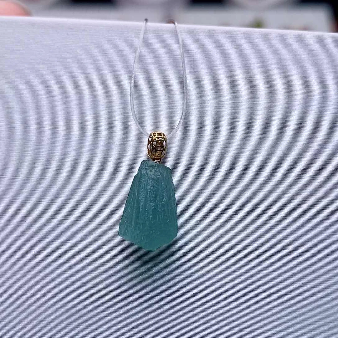 碧玺颈饰18K金镶嵌碧玺吊坠