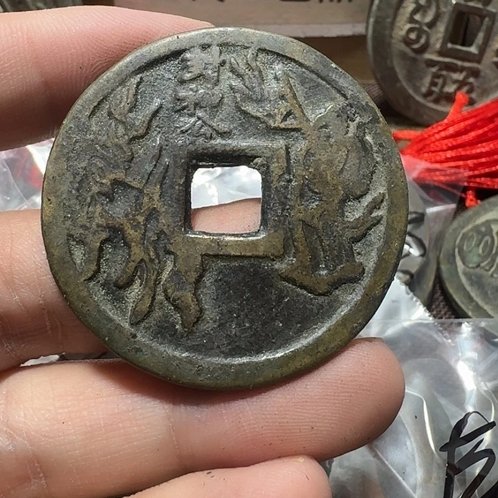 我***藏铜现代工艺品花钱