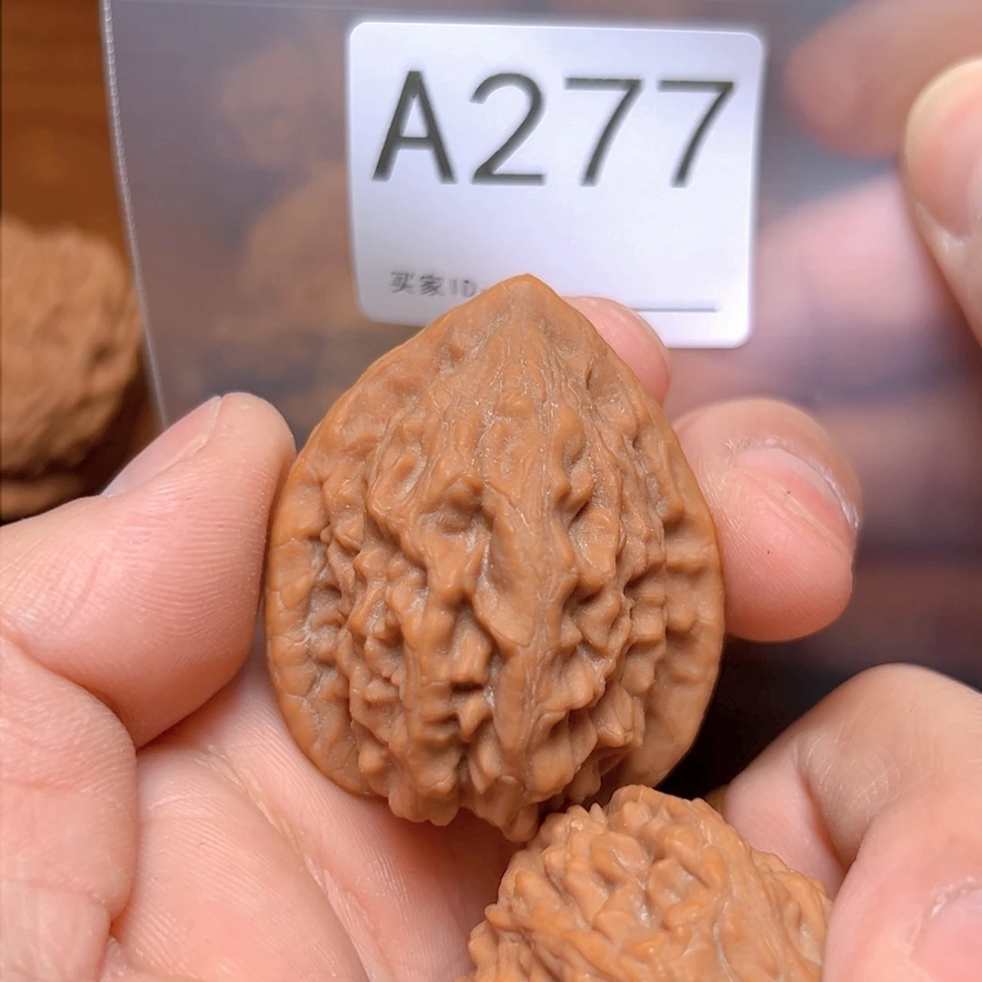 文玩核桃吊坠浊****灬38大红袍