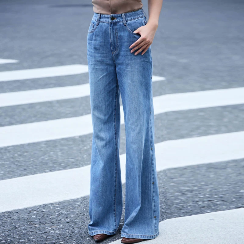 【商场同款】2025新款亲肤舒适棉质蓝色牛仔裤四季款垂坠感喇叭裤女