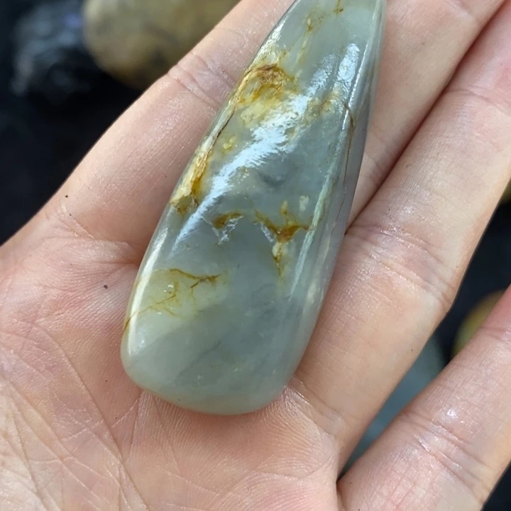 未镶嵌和田玉（糖玉）挂件