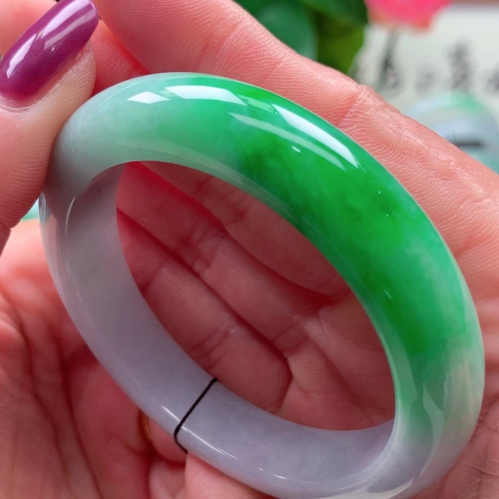 翡翠未镶嵌手镯天然翡翠手镯