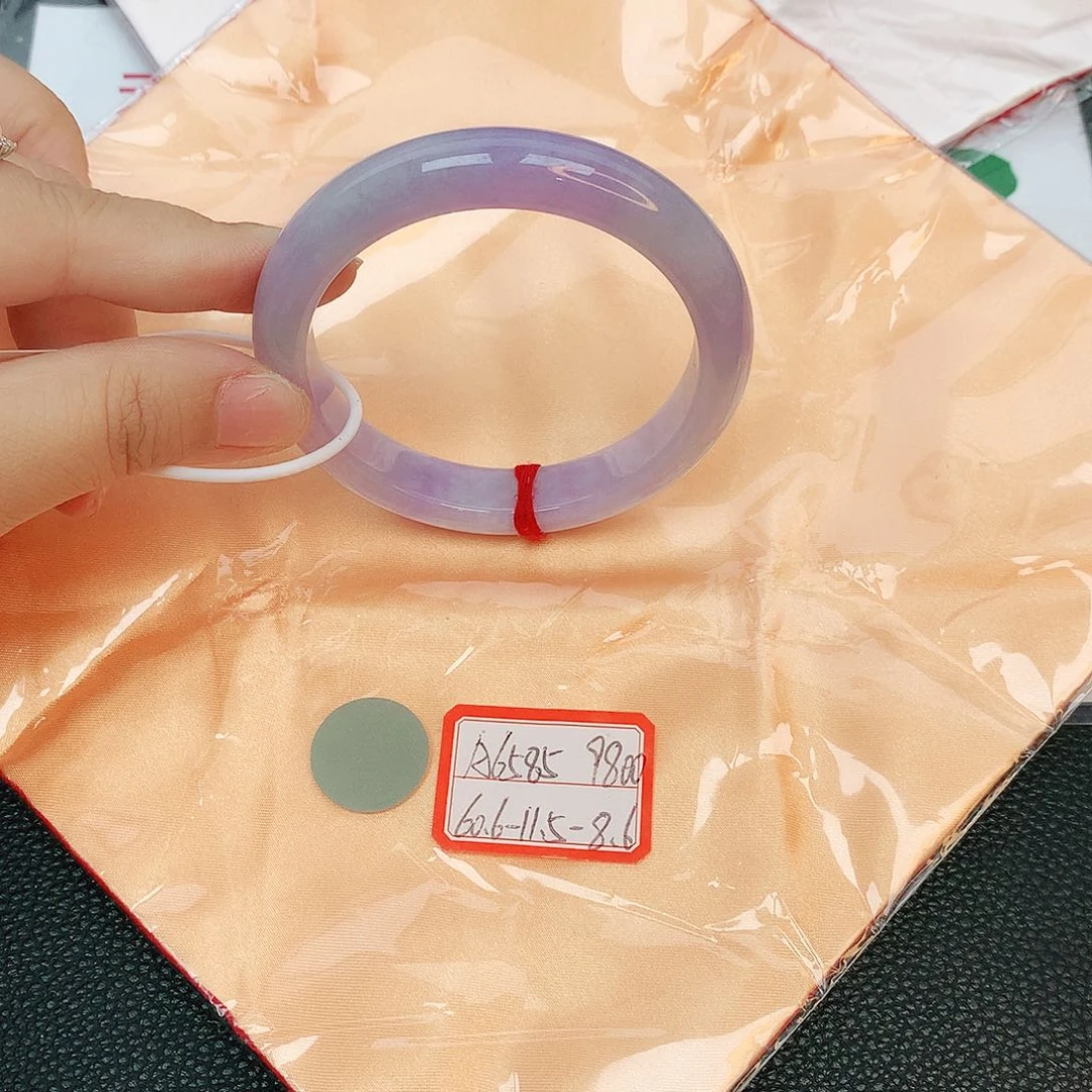 翡翠手镯未镶嵌缅甸翡翠