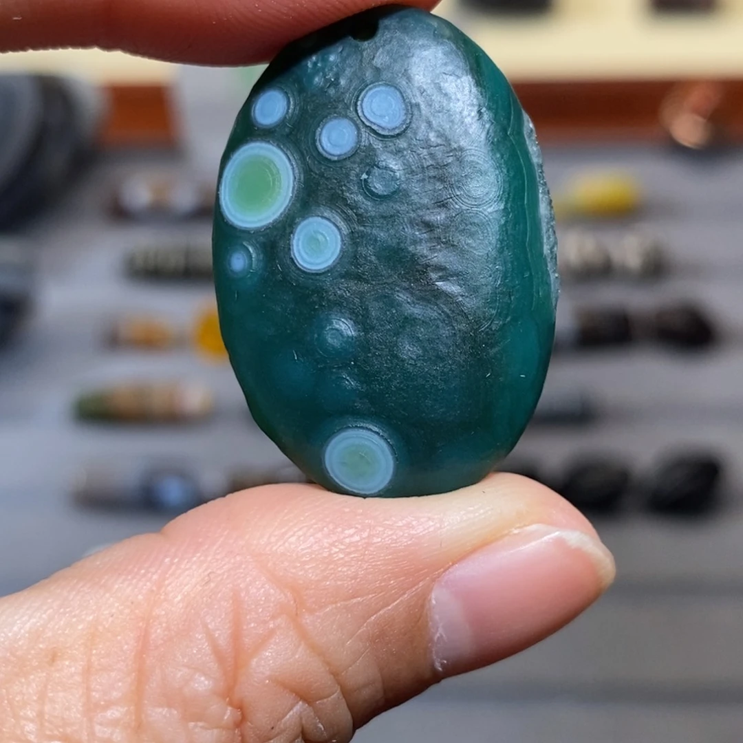 玛瑙/玉髓颈饰未镶嵌高****秃