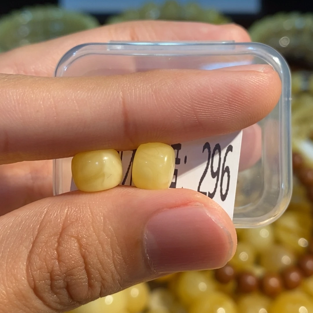 琥珀未镶嵌珠宝奇石296