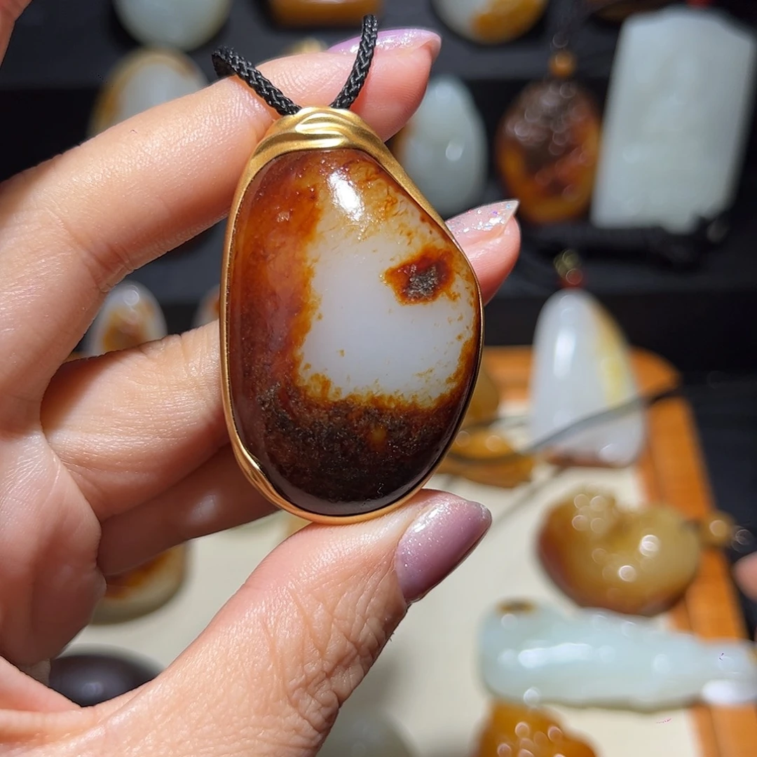 颈饰未镶嵌和田玉风*子