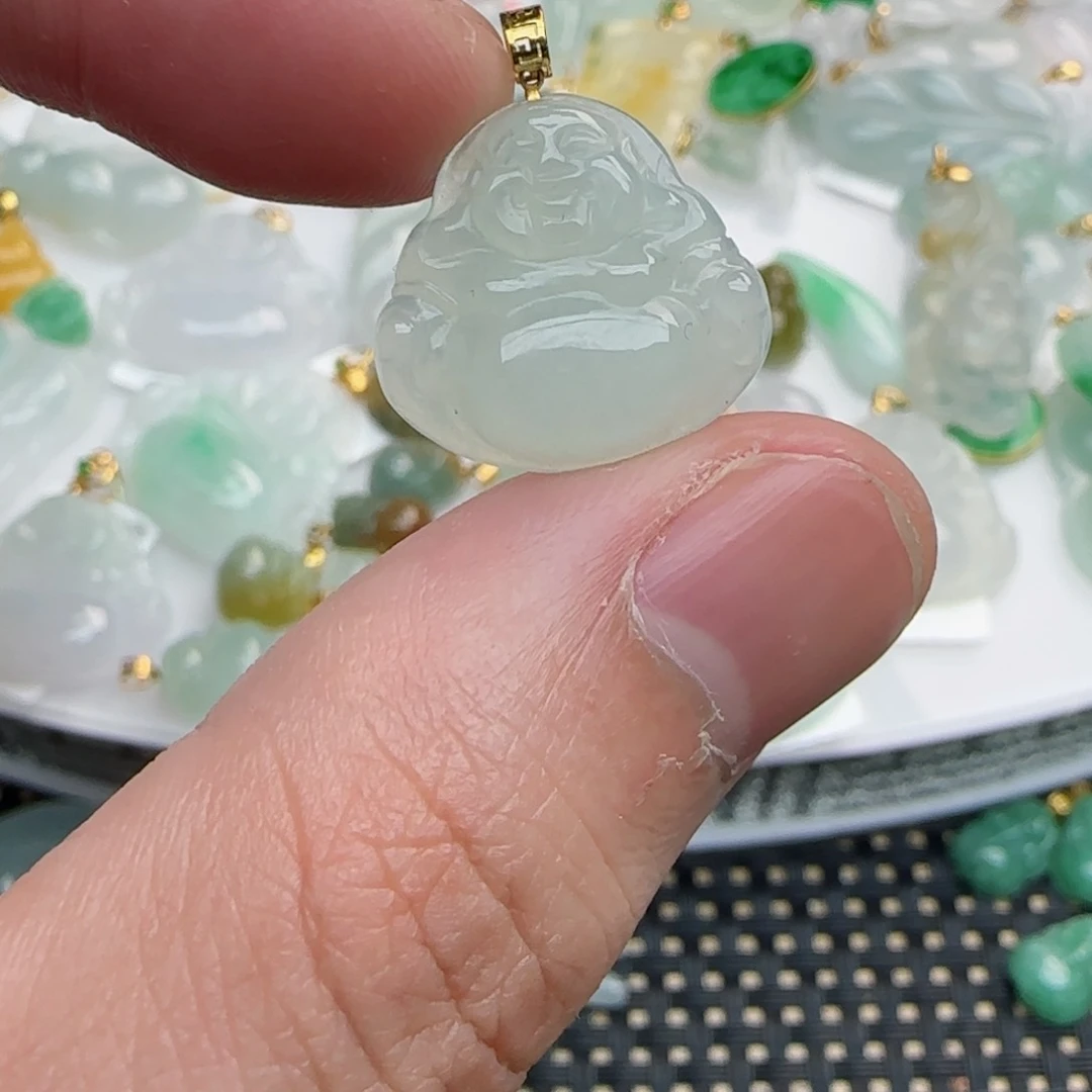 【闪购商品】翡翠颈饰18K金镶嵌小佛