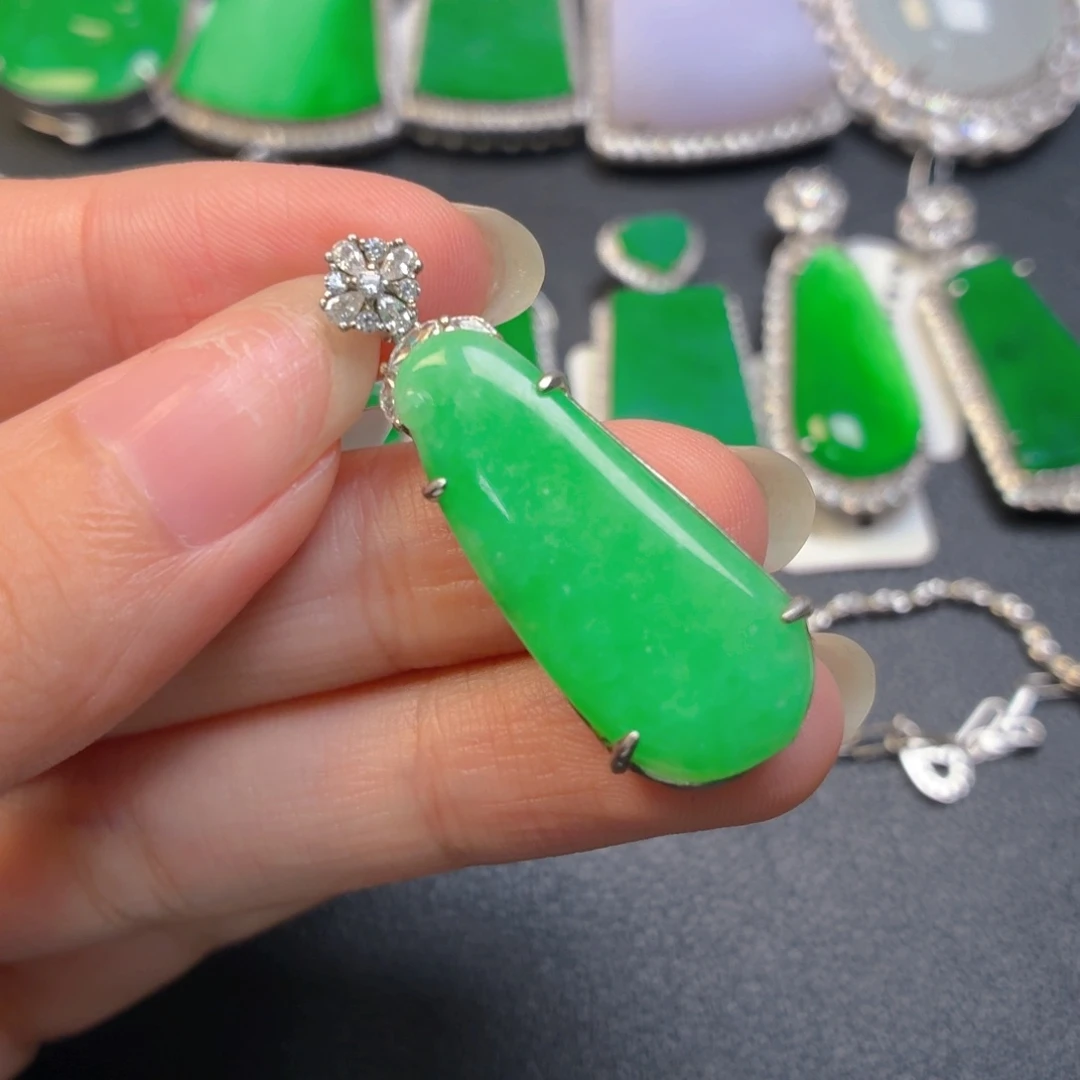 翡翠银S925镶嵌颈饰