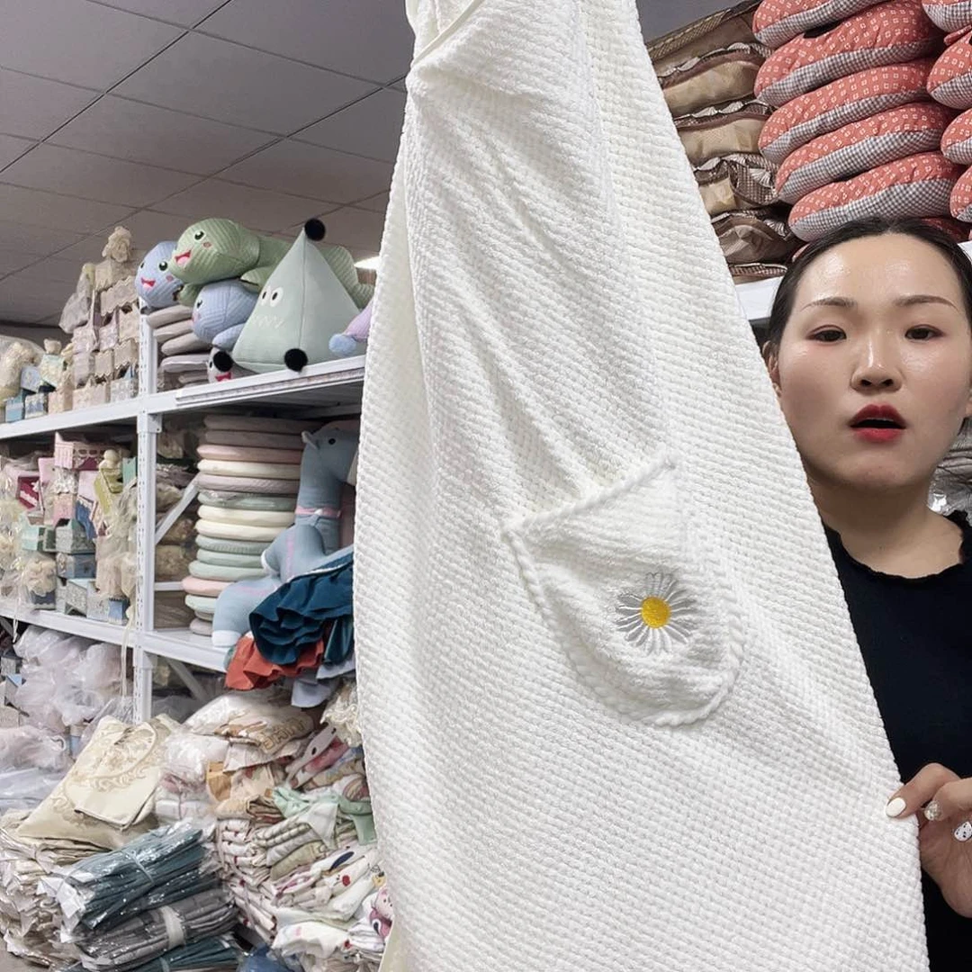 雪尼尔啦咯啦咯啦咯啦咯啦