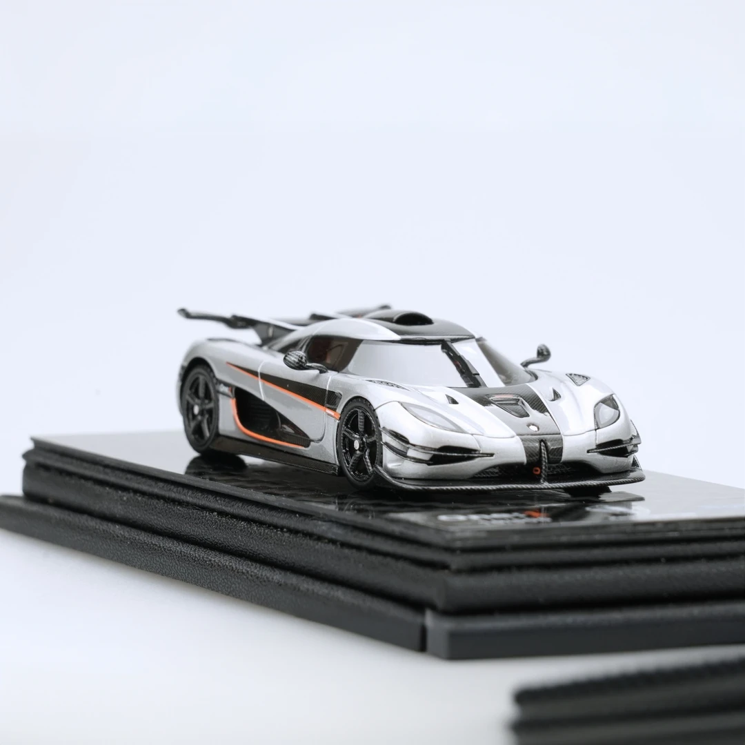 Frontiart 1：64科尼塞格汽车模型 One：1