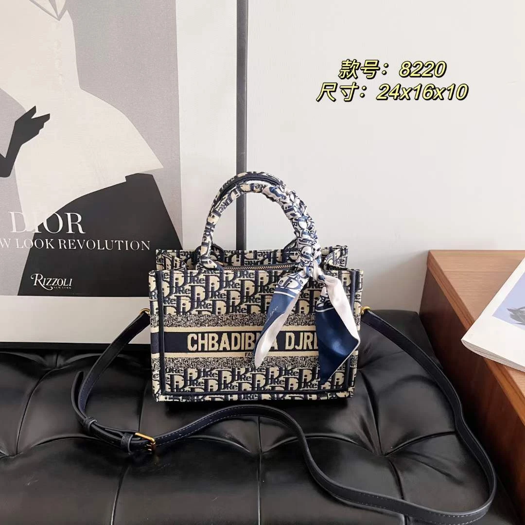 8220刺绣单肩【24*9*16】斜挎包百搭