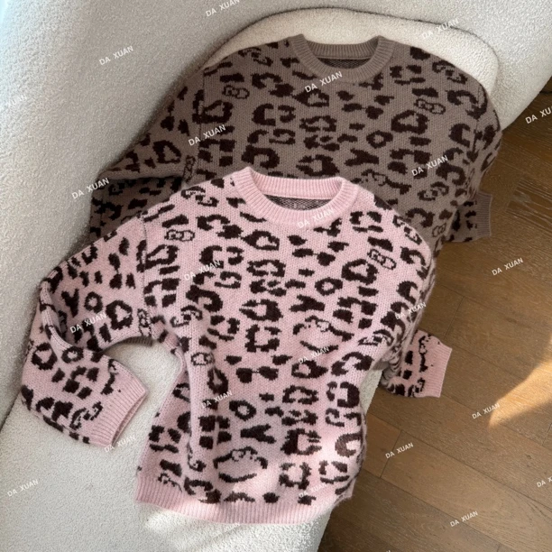 /D.X/冬季新款『粉小豹』设计感宽松休闲百搭时尚气质圆领针织毛衣