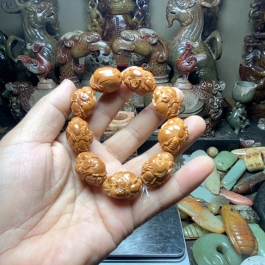 未镶嵌和田玉摆件