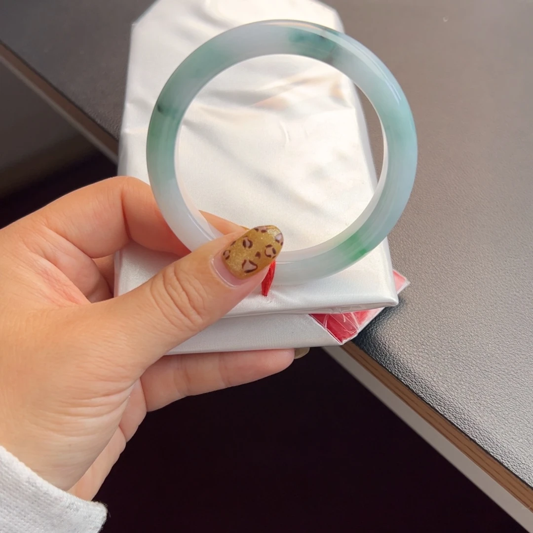 翡翠未镶嵌手镯54