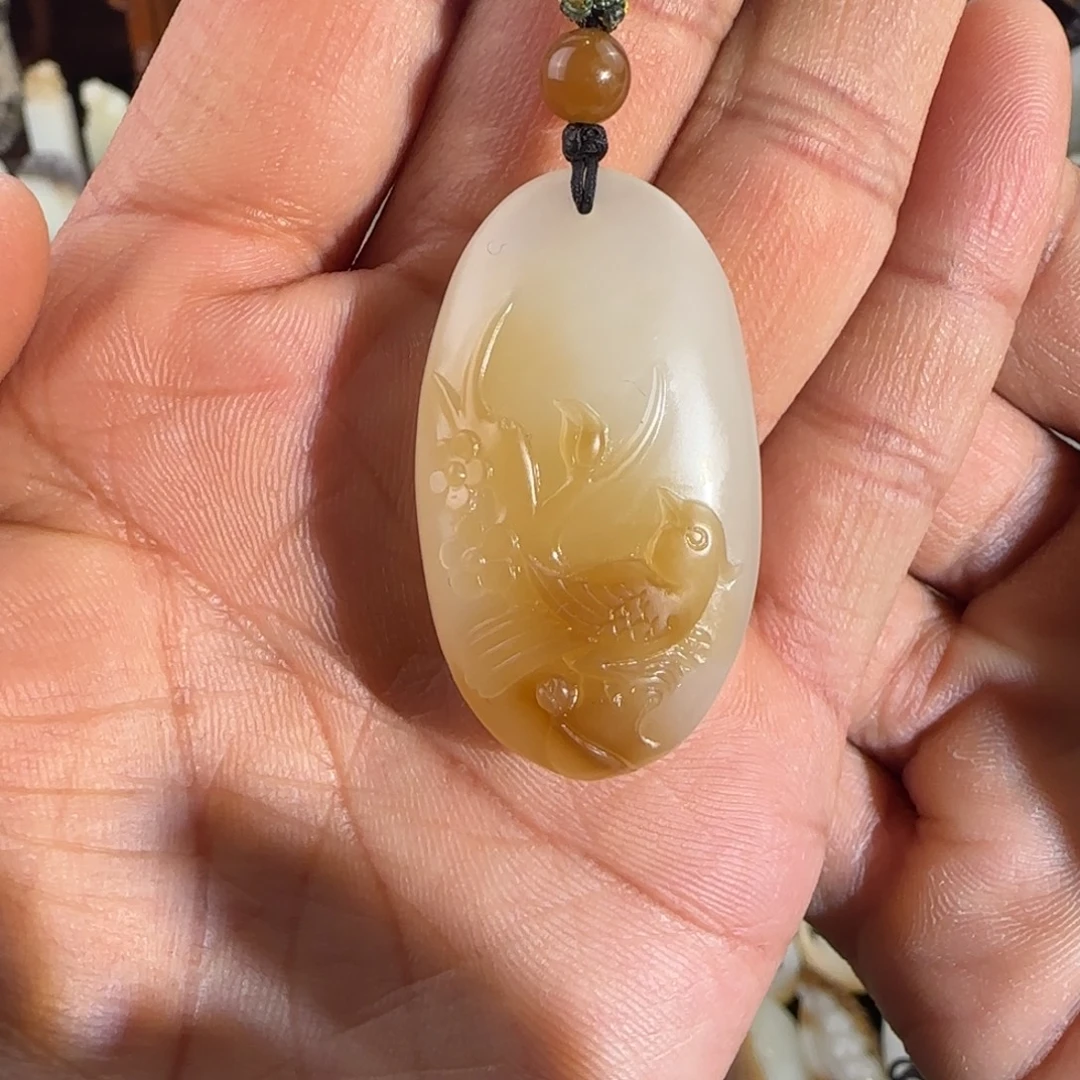 和田玉（糖玉）未镶嵌颈饰