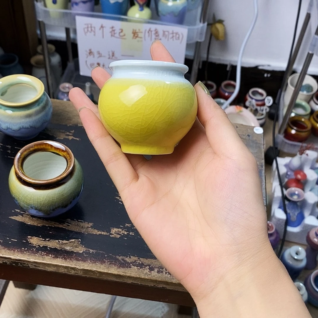 摆件巴掌大不插花景德镇高温陶瓷小花器