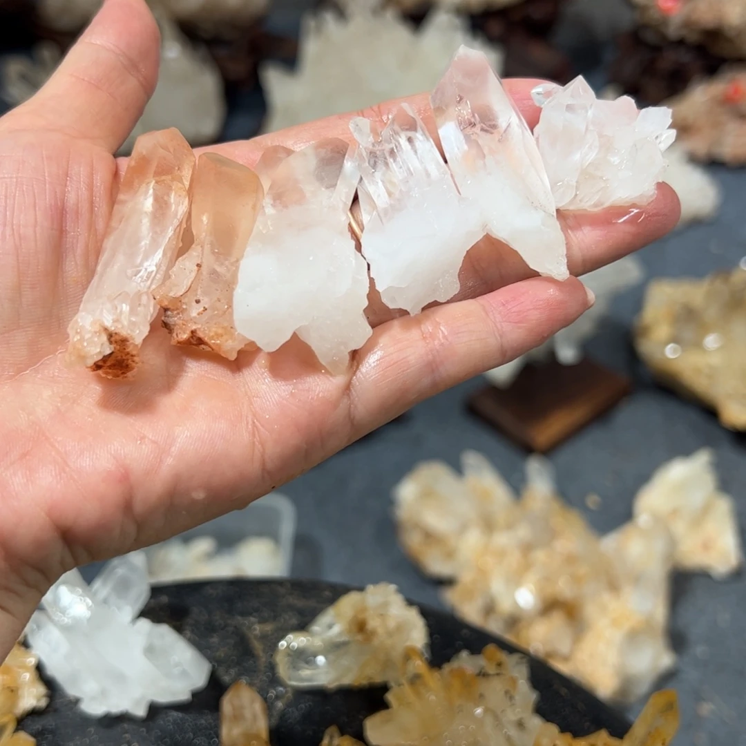 柏***岩未镶嵌珠宝半成品水晶