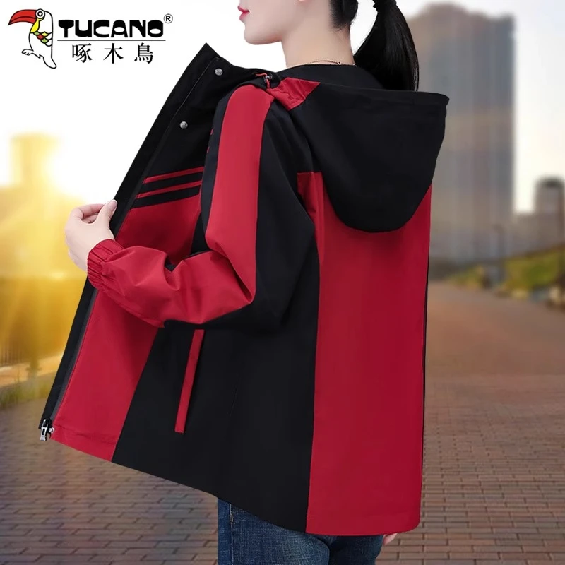 啄木鸟拼色冲锋衣外套女春秋薄款2025新款户外防风防水登山服夹克