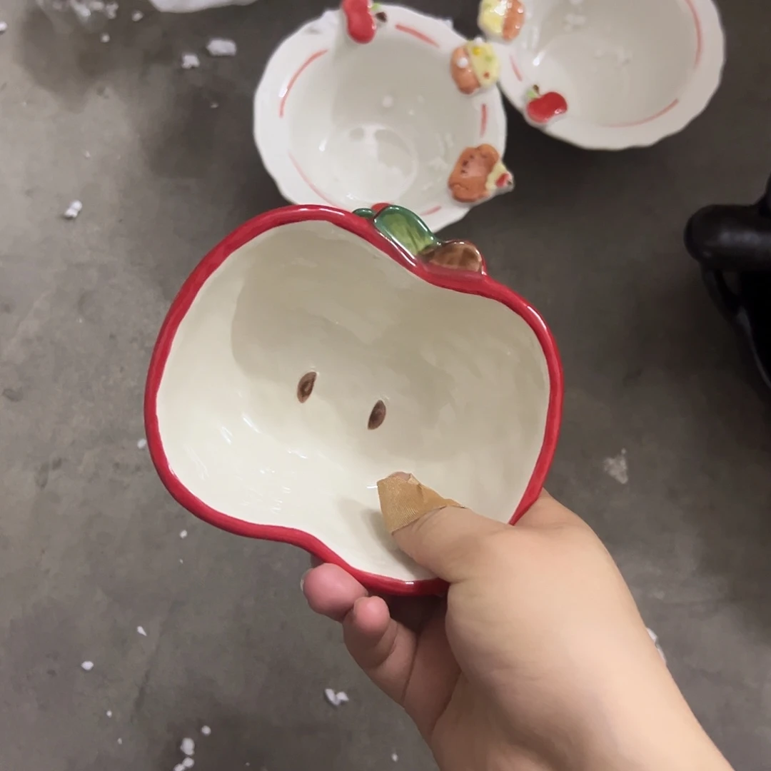搪瓷微瑕苹果碗两个