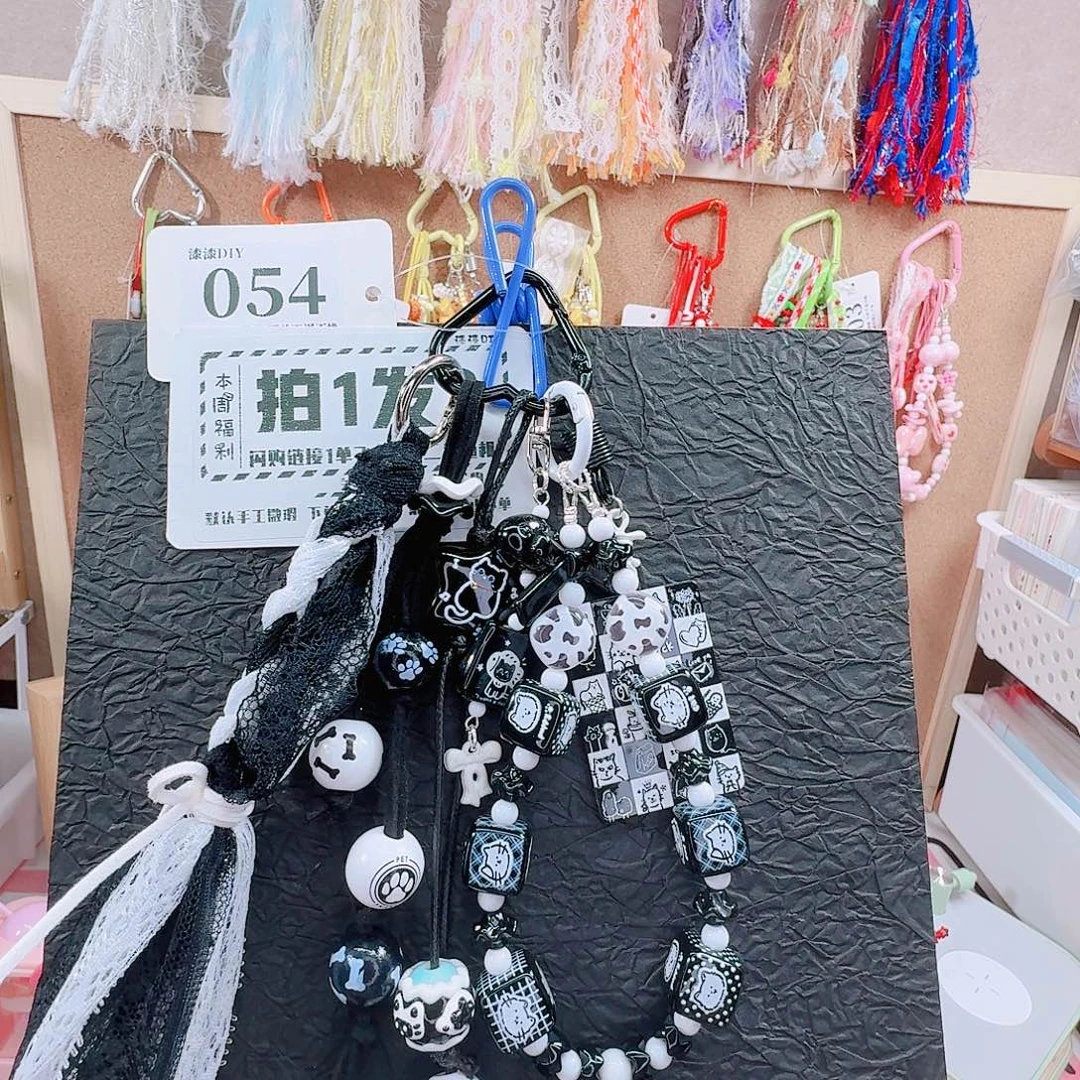 亚克力11月28日拍1发2（第二条随机）