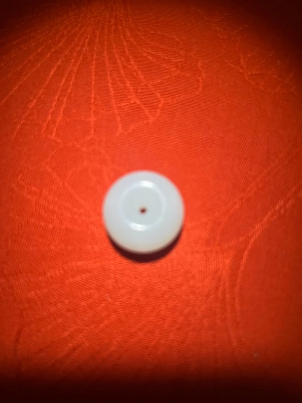 新疆和田玉平安扣，白度好 油性糯