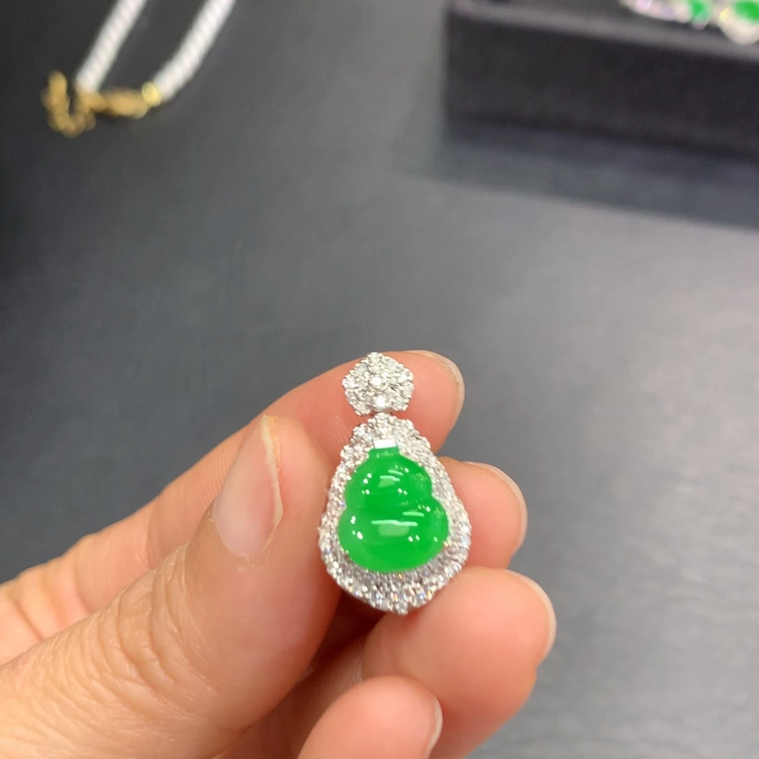 翡翠18K金镶嵌吊坠(不含链)