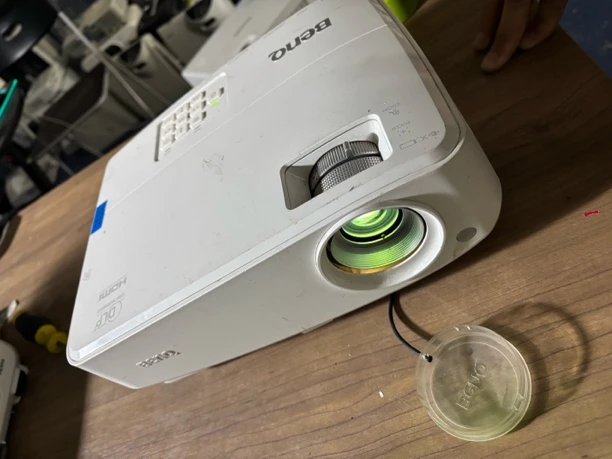 9新 Benq/明基 二手 明基投影仪 运费自理