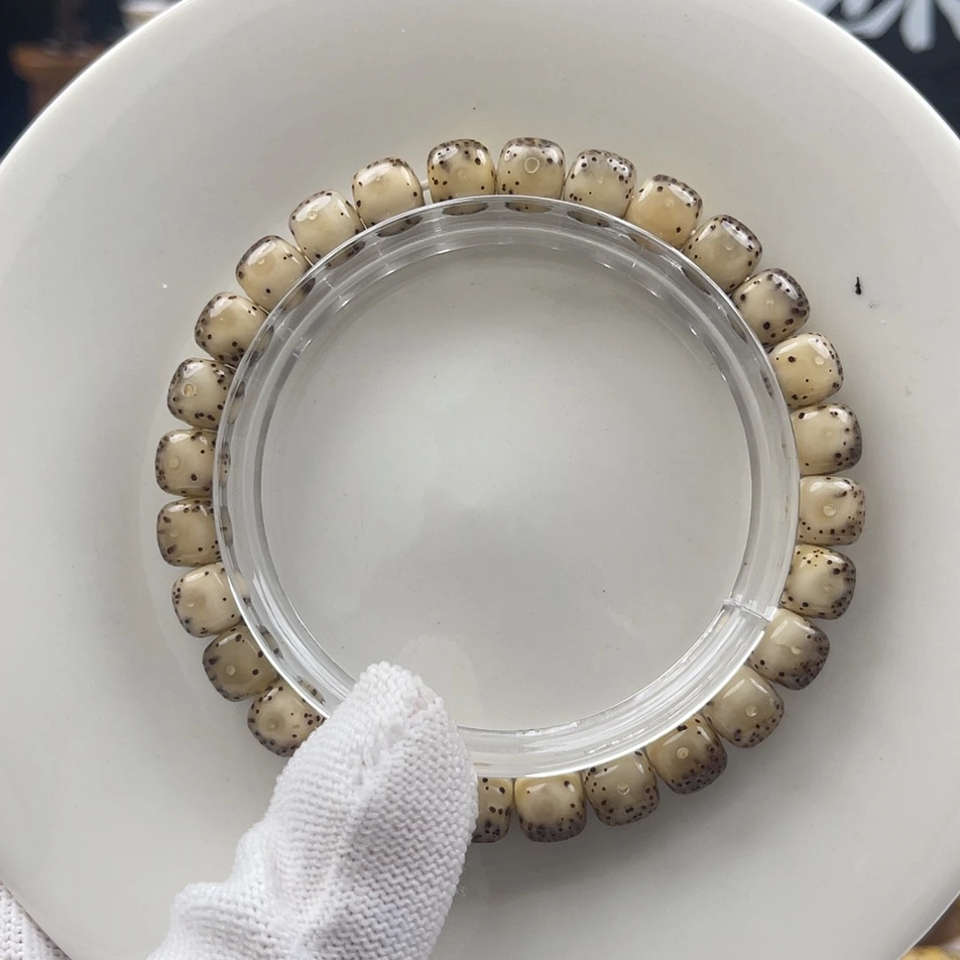 星月菩提手串石玉冰糖玉化8×7高抛黄金瞳