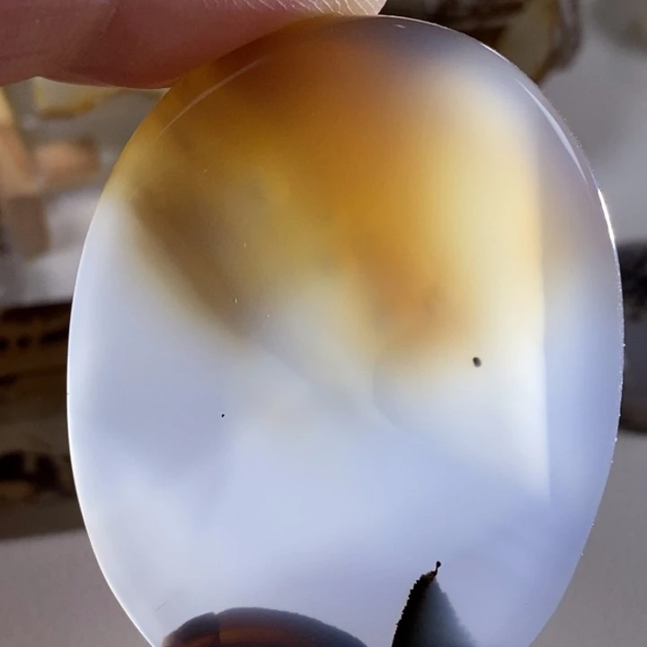 奋***斗玛瑙/玉髓未镶嵌珠宝奇石