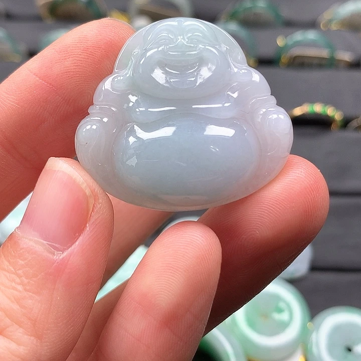 翡翠颈饰未镶嵌佛公