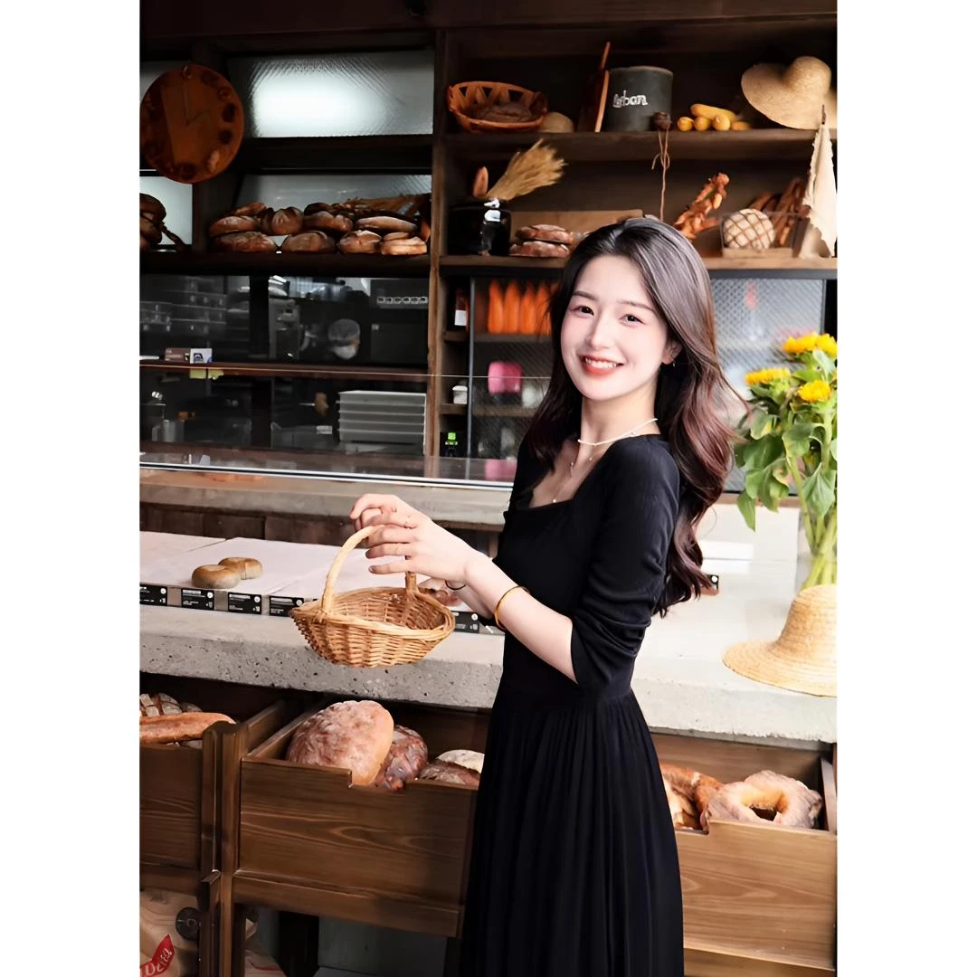 哥弟时尚方领纯欲赫本风气质长袖女士连衣裙1500542法式显瘦