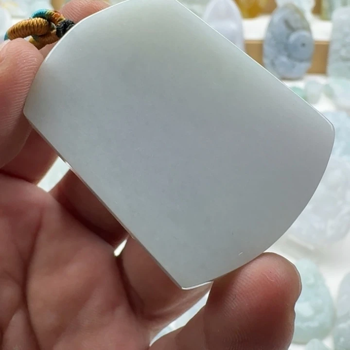 翡翠未镶嵌颈饰天然缅甸A货翡翠