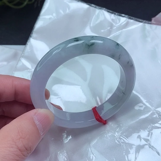 翡翠手镯未镶嵌圈口57