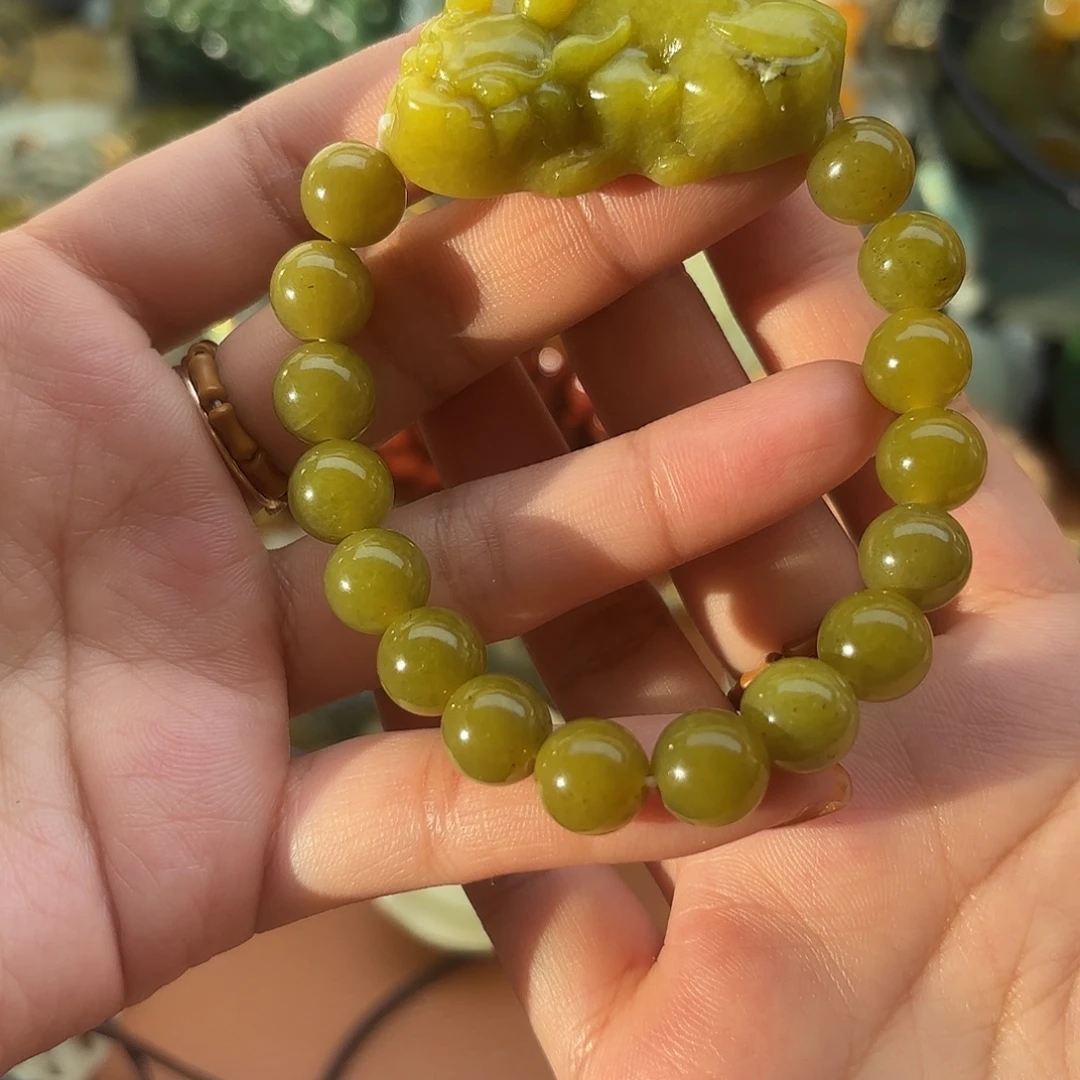 蛇纹石玉未镶嵌吊坠