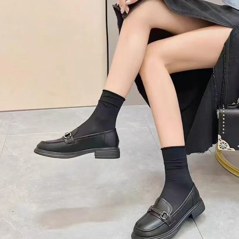 62506  新款时尚复古英伦风软底学院厚底乐福鞋