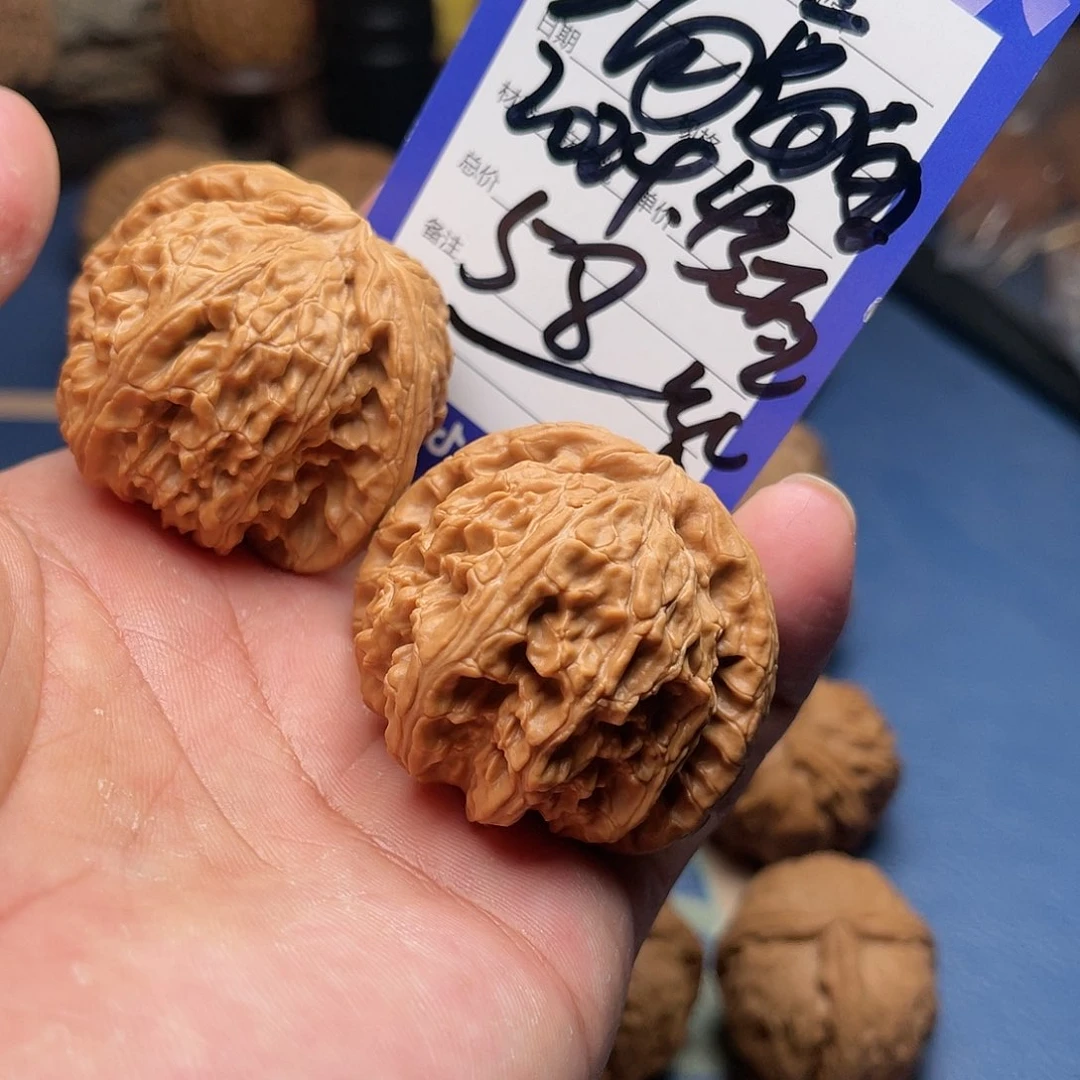 【闪购商品】文玩核桃吊坠清****柿