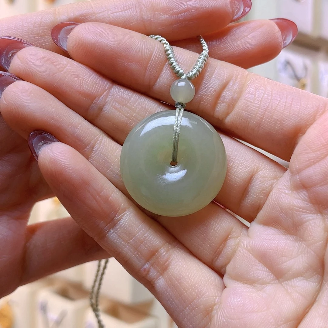 和田玉吊坠(赠链)未镶嵌饭*?