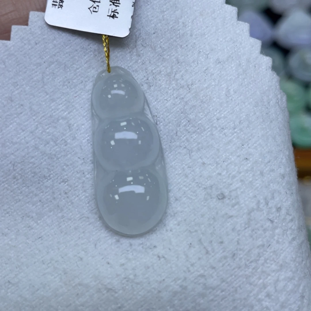 颈饰未镶嵌翡翠福豆