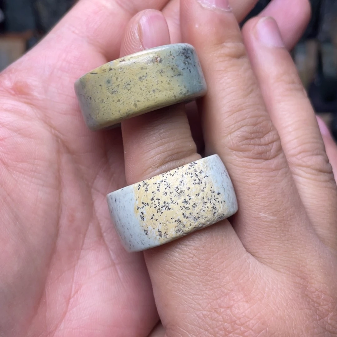 岫岩河磨玉（透闪石质玉）未镶嵌颈饰22.6自选一个