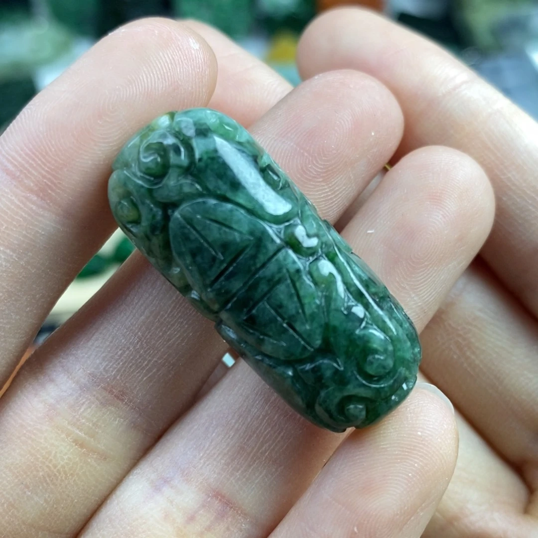 翡翠颈饰未镶嵌吊坠