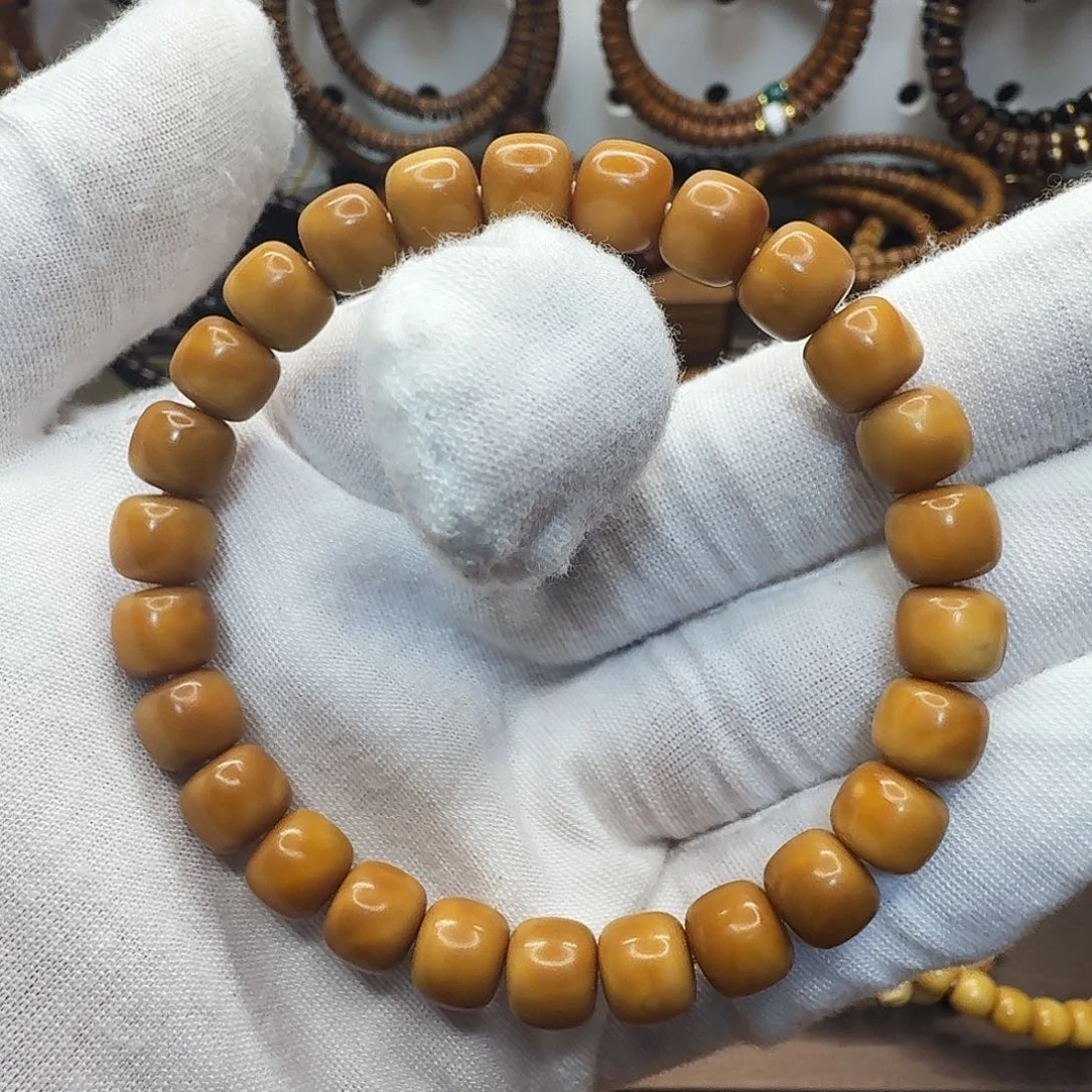 菩提根/象牙果吊坠大****?龙脊菩提9*8无钥匙孔有缩尺