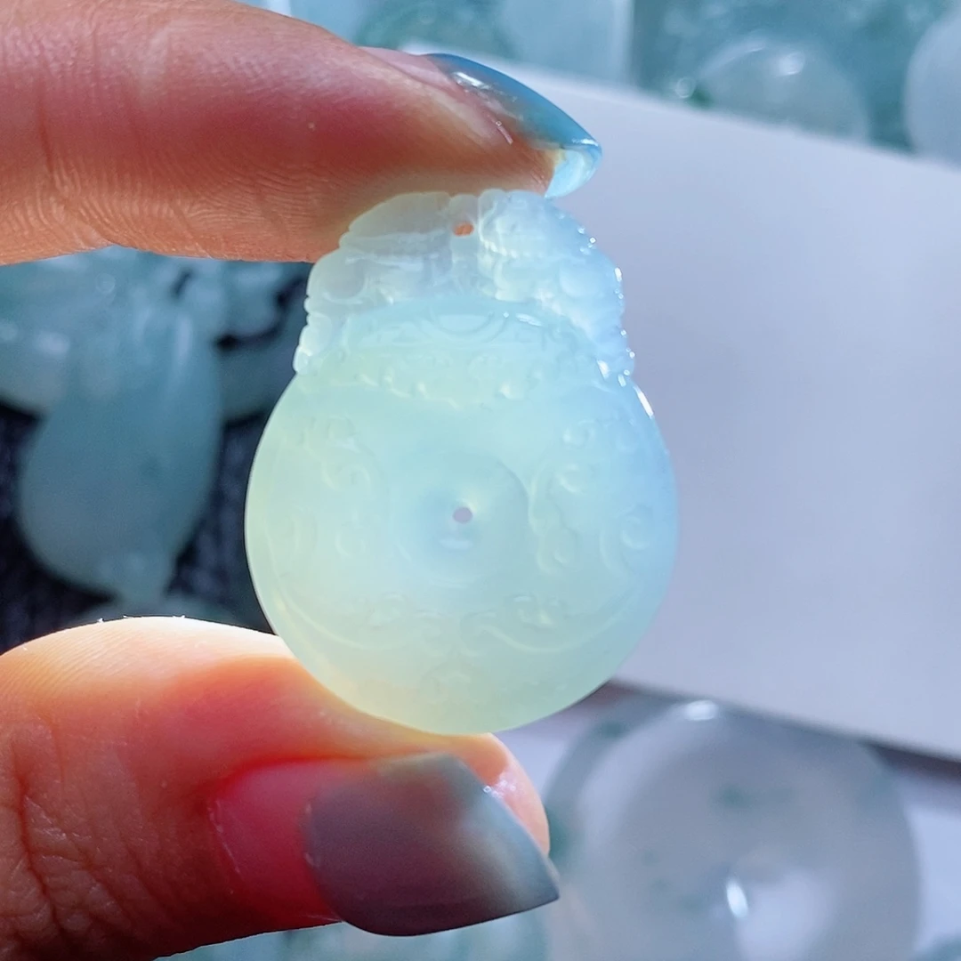 定制翡翠未镶嵌毛货付款后确认抛光