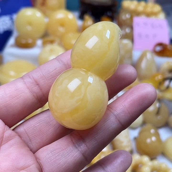 蜜蜡裸石未镶嵌白花蜡立体葫芦