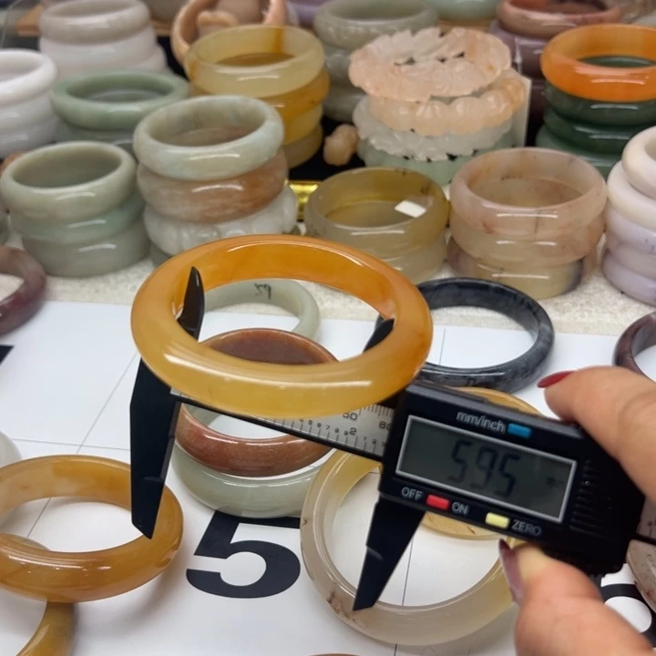 石英岩玉合金手镯