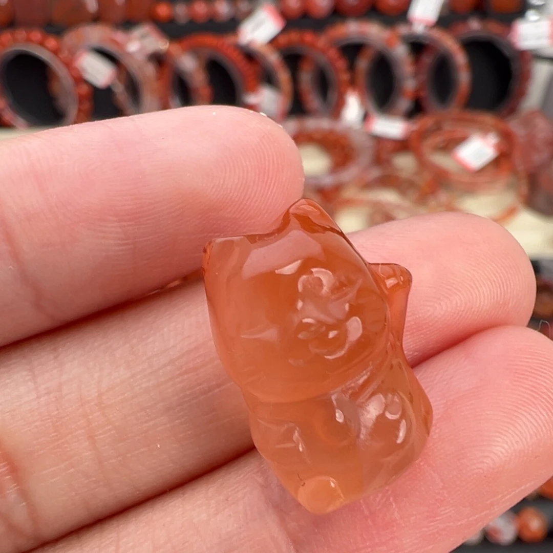 南红玛瑙未镶嵌颈饰冰橘招财猫