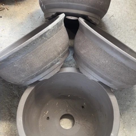 紫砂花盆  110.-4。 36.15.5